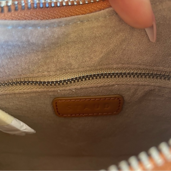 *SOLD* STAUD Scotty Shoulder Bag in Tawny - Picture 9 of 12